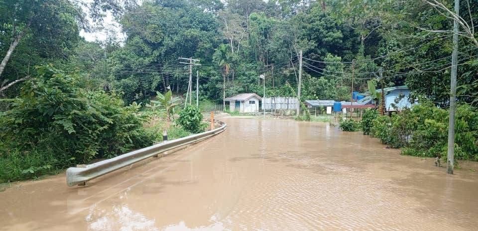 Beaufort diisytihar kawasan bencana banjir 1 Copy of 100925 SBH BANJIR