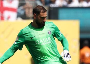 Gianluigi Donnarumma menyertai Manchester City dengan yuran perpindahan RM171 juta. - AFP