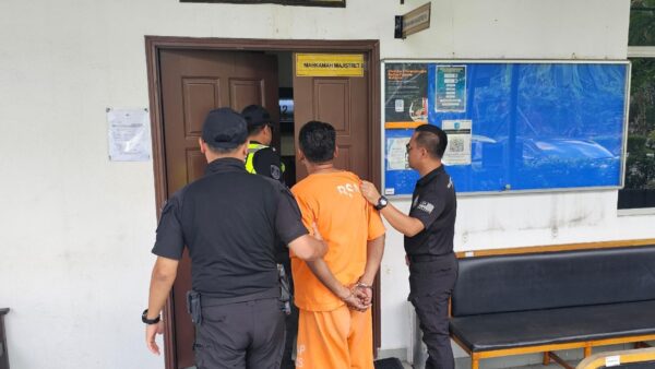 Perokok dibebaskan