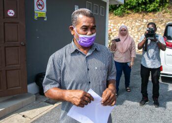 SAMSURI Kamaruddin didenda RM2,500 atau enam bulan penjara selepas mengaku bersalah di Mahkamah Majistret Parit atas pertuduhan melakukan kekerasan jenayah dengan niat mencabul kehormatan mangsa dua minggu lalu. - UTUSAN