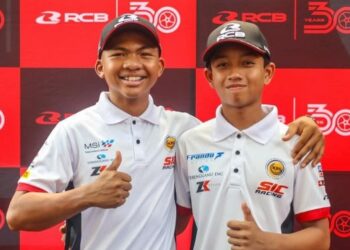 Hakim Danish (kiri) dan Qabil Irfan berkongsi misi memburu kemenangan di Itali serta Portugal pada hujung minggu ini. - Ihsan SIC Racing