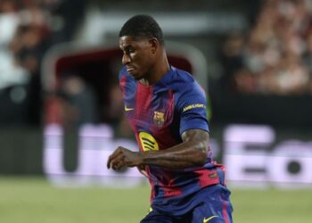 Barcelona dikatakan mula merungut tentang kemampuan Marcus Rashford selepas diberi peluang beraksi dalam tiga perlawanan La Liga. - AFP