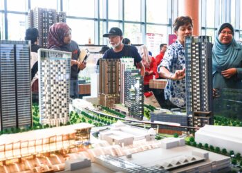 Pameran hartanah selalunya berakhir dengan ‘cuci mata’ kerana harga rumah di luar bajet dan tidak kena dengan pendapatan. – Gambar hiasan