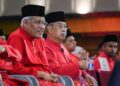 HAMZAH Zainudin (kiri) dan Muhyiddin Yassin.