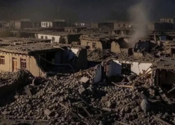 SEBAHAGIAN rumah yang runtuh akibat gempa bumi di Lembah Mazar, wilayah Kunar, Afghanistan. – AGENSI
