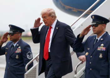 DONALD TRUMP