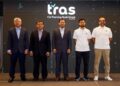 SYED Faisal Albar (tengah) bersama Kazrin Khairul Anuar (dua dari kanan) dan Akkbar Danial (kanan)  pada Majlis Pelancaran Tras Digital Touchpoint di sini, semalam. - UTUSAN/MOHD FARIZWAN HASBULLAH