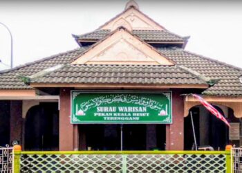 BANGUNAN Surau Jamhuriah yang merupakan Surau Warisan di Pekan Kuala Besut, Besut, Terengganu.– MINGGUAN/TOREK SULONG