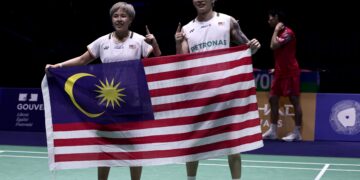PEMAIN Beregu campuran Malaysia, Chen Tang Jie dan Toh Ee Wei menjadi juara dunia pada Kejohanan Badminton Dunia 2025 di Paris, Perancis.-AFP