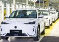 KILANG kenderaan elektrik (EV) Proton di Proton City,  Tanjung Malim dirasmikan Perdana Menteri, Datuk Seri Anwar Ibrahim, semalam. – UTUSAN/MUHAMAD NAZREEN SYAH MUSTHAFA