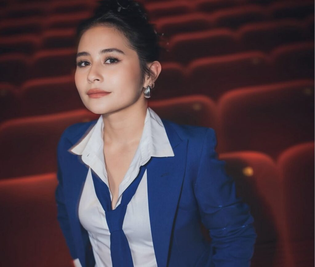 Mahu jimat air, Prilly Latuconsina mandi dua kali sehari