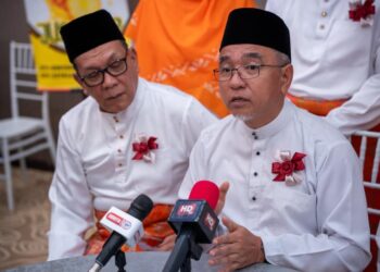 ADLY Zahari bercakap kepada pemberita selepas merasmikan Konvensyen Amanah Selangor 2025 di Pusat Konvensyen Midlands, Shah Alam, Selangor-UTUSAN/SADDAM YUSOFF