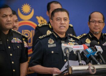 Aedy Fadly Ramli pada sidang akhbar di Putrajaya. - UTUSAN/FAIZ ALIF ZUBIR