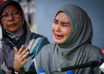 Rafidah Ibrahim ketika Jawatankuasa hak penduduk di Kampung Sungai Baru ketika sidang akhbar menjelaskan situasi berlaku di kampung berkenaan.