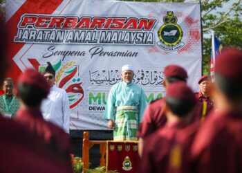 TUAN Ibrahim Tuan Man ketika merasmikan Muktamar Dewan Pemuda Pas ke-66 di Kompleks Pas Kedah, Alor Setar. - UTUSAN/ SHAHIR NOORDIN