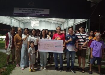 TEO Nie Ching hadir Tapak Projek Sinar Harapan Kulai di Gelanggang Taman Impian Senai, Kulai, semalam