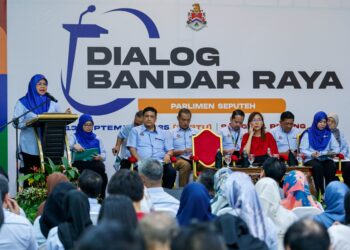 Datuk Bandar Kuala Lumpur, Datuk Seri Dr. Maimunah Mohd. Sharif pada Sesi Dialog Bandar Raya 2025, di Kompleks Komuniti Muhibbah Bukit Jalil, di sini hari ini. Foto: SHIDDIEQIIN ZON