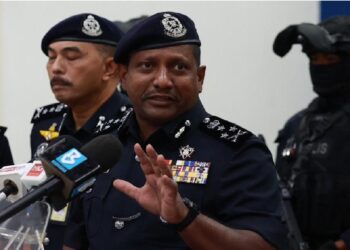 HUSSIEN Omar Khan semasa sidang media di Ibu Pejabat Polis Kontinjen (IPK) Kelantan, Kota Bharu, Kelantan-UTUSAN/KAMARUL BISMI KAMARUZAMAN.