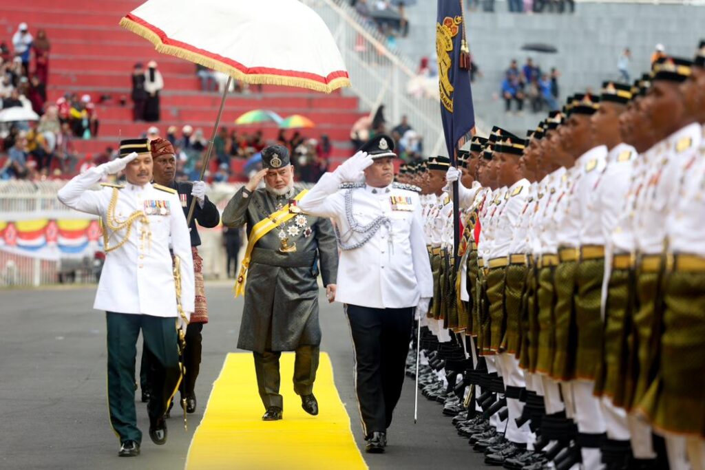 Hampir 2,000 rakyat ikuti Istiadat Pemeriksaan Perbarisan Kehormatan 1 istiadat