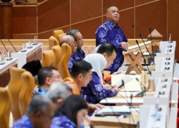 SAARANI Mohamad pada persidangan Dewan Undangan Negeri Perak hari ini.  - UTUSAN/MUHAMAD NAZREEN SYAH MUSTHAFA