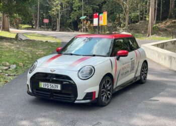MINI JCW E 2025.