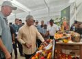 AL-SULTAN Abdullah Ri’ayatuddin Al-Mustafa Billah Shah melakukan lawatan di reruai sempena Majlis Perasmian Sustainable Modern Agriculture Cameron Highlands (SMACH) Agropark Fasa 1 di Tringkap di Cameron Highlands, Pahang.