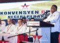 LOGA Bala Mohan berucap pada Konvensyen PPP negeri Perak di Ipoh hari ini. - UTUSAN/MUHAMAD NAZREEN SYAH MUSTHAFA