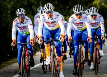 Dua pasukan berbasikal ProTeam dari Perancis, Team TotalEnergies dan Unibet Tietema Rockets sah sertai Le Tour de Langkawi 2025 (LTdL). - IHSAN LTDL