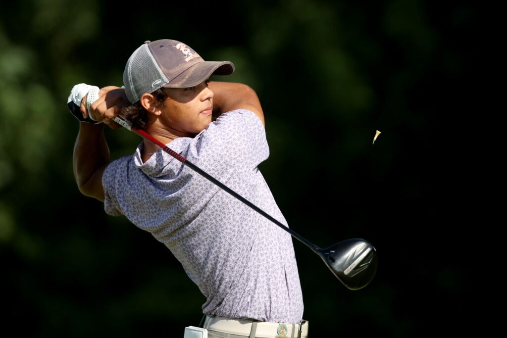 Charlie ikut jejak Woods 1 woods