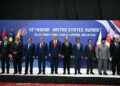 DONALD Trump dan Anwar Ibrahim bergambar bersama pemimpin ASEAN yang lain sebelum Sidang Kemuncak ASEAN-AS Ke-13 sempena Sidang Kemuncak ASEAN Ke-47 di Kuala Lumpur, semalam. – AFP