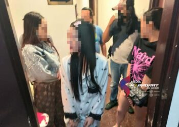 OP Gegar dijalankan terhadap sebuah hotel bajet di Kebun Teh, Johor Bahru, Johor pada pukul 4 petang, kelmarin.
