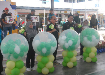 Ngwe Hee Sem merasmikan sambutan Hari Mental Sedunia Peringkat Negeri Melaka 2025 di SMK Bukit Rambai, Melaka. UTUSAN/AMRAN MULUP