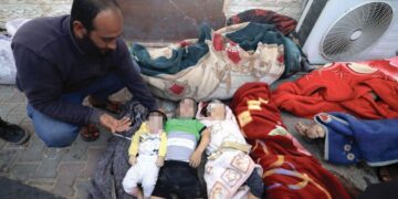 ANGKARA kekejaman Israel. Jenazah kanak-kanak yang maut dalam serangan ganas rejim Zionis di Palestin, diletakkan di Hospital Al-Aqsa, wilayah Deir Balah, tengah Semenanjung Gaza. Kanak-kanak sering menjadi mangsa serangan berterusan Israel yang kononnya menyasarkan kumpulan Hamas. – AFP