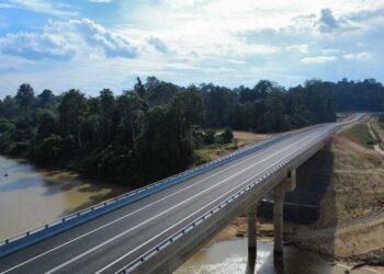 JALAN dan jambatan baharu Jerantut-Lipis selamat, jarak lebih dekat.