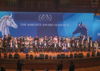 MAJLIS meraikan syarikat dan personaliti terkemuka atas kejayaan luar biasa mereka dalam bidang masing-masing di Kuala Lumpur, baru-baru ini.