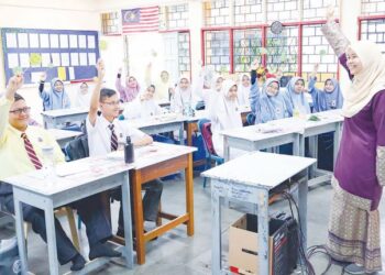 MURID hari ini semakin terlepas peluang penting untuk didedahkan dengan isu alam sekitar, bencana alam, dan perubahan iklim yang kian mendesak pada abad ini.