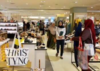 CABARAN kewangan pelajar institusi pengajian tinggi (IPT) berpunca daripada keseimbangan antara kehendak dan keperluan.