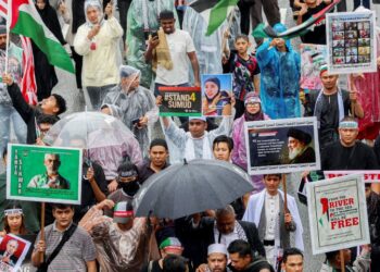 MISI Sumud Flotilla sarat dengan mesej yang menuntut masyarakat dunia agar tidak lagi berdiam diri jika berlaku kekejaman apatah lagi mengorbankan nyawa mereka yang tidak berdosa.
