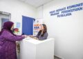 PENJAWAT awam yang berintegriti mampu bersikap inovatif, cekap dan mesra pelanggan.