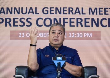 FD Iskandar bercakap pada sidang media Mesyuarat Agung Tahunan ke-41 Glomac Berhad di Menara Glomac di sini, baru-baru ini. - UTUSAN/SYAKIR RADIN