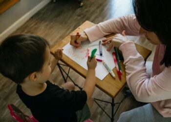 EGAGALAN anak prasekolah menguasai menulis bukan isu remeh sebaliknya tanda awal yang boleh menjejaskan masa hadapan akademik dan emosi. -GAMBAR HIASAN