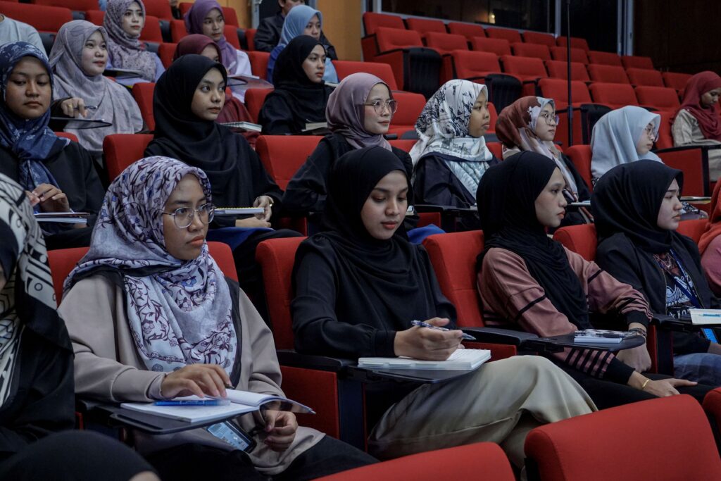 Pendidikan jarak jauh lahir graduan masa hadapan
