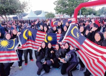 REMAJA hari ini ialah cermin masa hadapan negara.