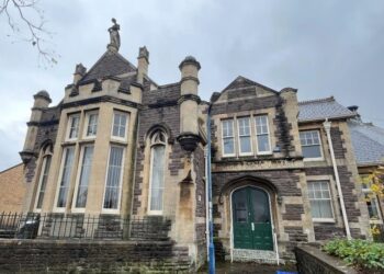 BANGUNAN bekas Perpustakaan Carnegie dibina pada 1905 daripada dana yang ditubuhkan oleh jutawan besi kelahiran Scotland-Amerika, Andrew Carnegie.- AGENSI