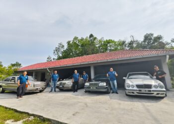 Kereta sedan klasik ini merupakan antara kenderaan mewah yang menjadi pilihan golongan pemimpin, ahli perniagaan dan keluarga diraja di seluruh dunia. – utusan/NOR AINNA HAMZAH