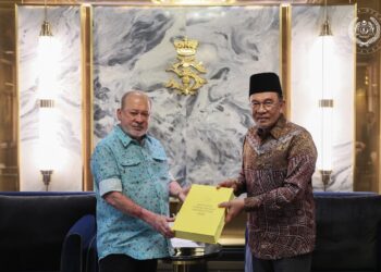 SULTAN Ibrahim dipersembahkan cadangan Belanjawan 2026 oleh Anwar Ibrahim.