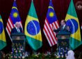 ANWAR Ibrahim dan LUIZ Inácio Lula Da Silva pada sidang akhbar selepas kedua-dua pemimpin bertemu di Kompleks Seri Perdana, Putrajaya, semalam.-GAMBAR/PEJABAT PERDANA MENTERI