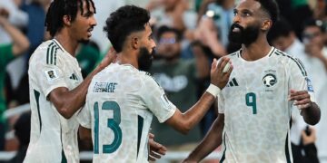 Feras Al-Brikan dari Arab Saudi (kanan) meraikan kejayaan menjaringkan gol ketiga mereka dengan Nawaf Boushal dan Jehad Thakri pada aksi Kelayakan Piala Dunia 2026 di Stadium Bandar Sukan Raja Abdullah, Arab Saudi hari ini. - AFP