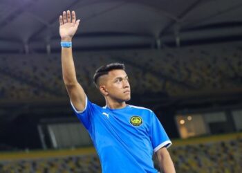 Arif Aiman Hanapi dicalonkan untuk kategori Pemain Terbaik dalam Anugerah Konfederasi Bolasepak Asia (AFC) 2025. - IHSAN MALAYSIA NT