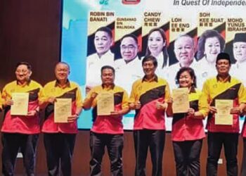 Barisan calon PBK untuk menghadapi PRN17 Sabah 29 November ini. – UTUSAN/HARDY JOE